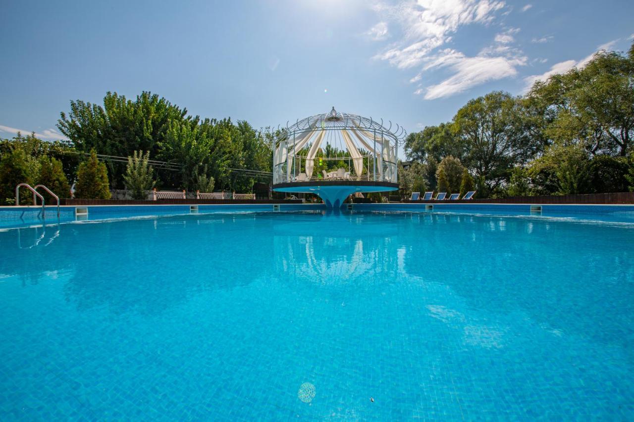 Hotel Legjenda Shkodër Exterior foto